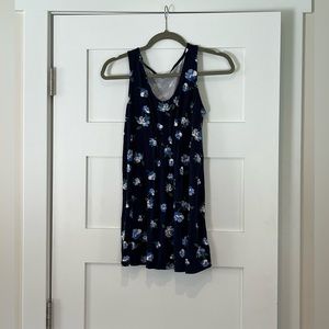 Old Navy Maternity Tank Top - Size Small